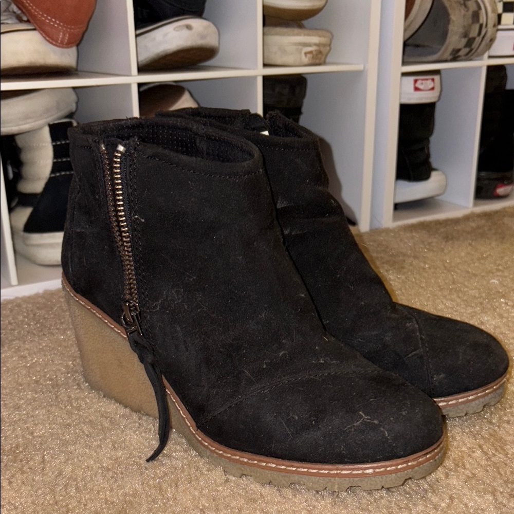 Toms Tan Wedge Suede Shoes with Side Zipper